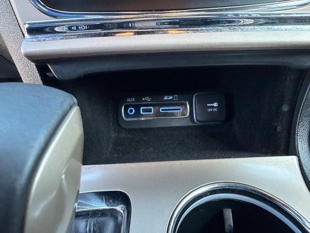 Used 2017 Jeep Grand Cherokee Laredo AWD/4WD image 29