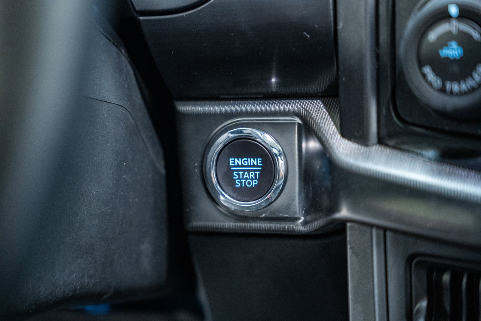 Certified 2024 Ford F150 Lariat image 34