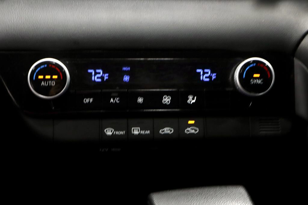 Used 2023 Hyundai Elantra SEL FWD image 27