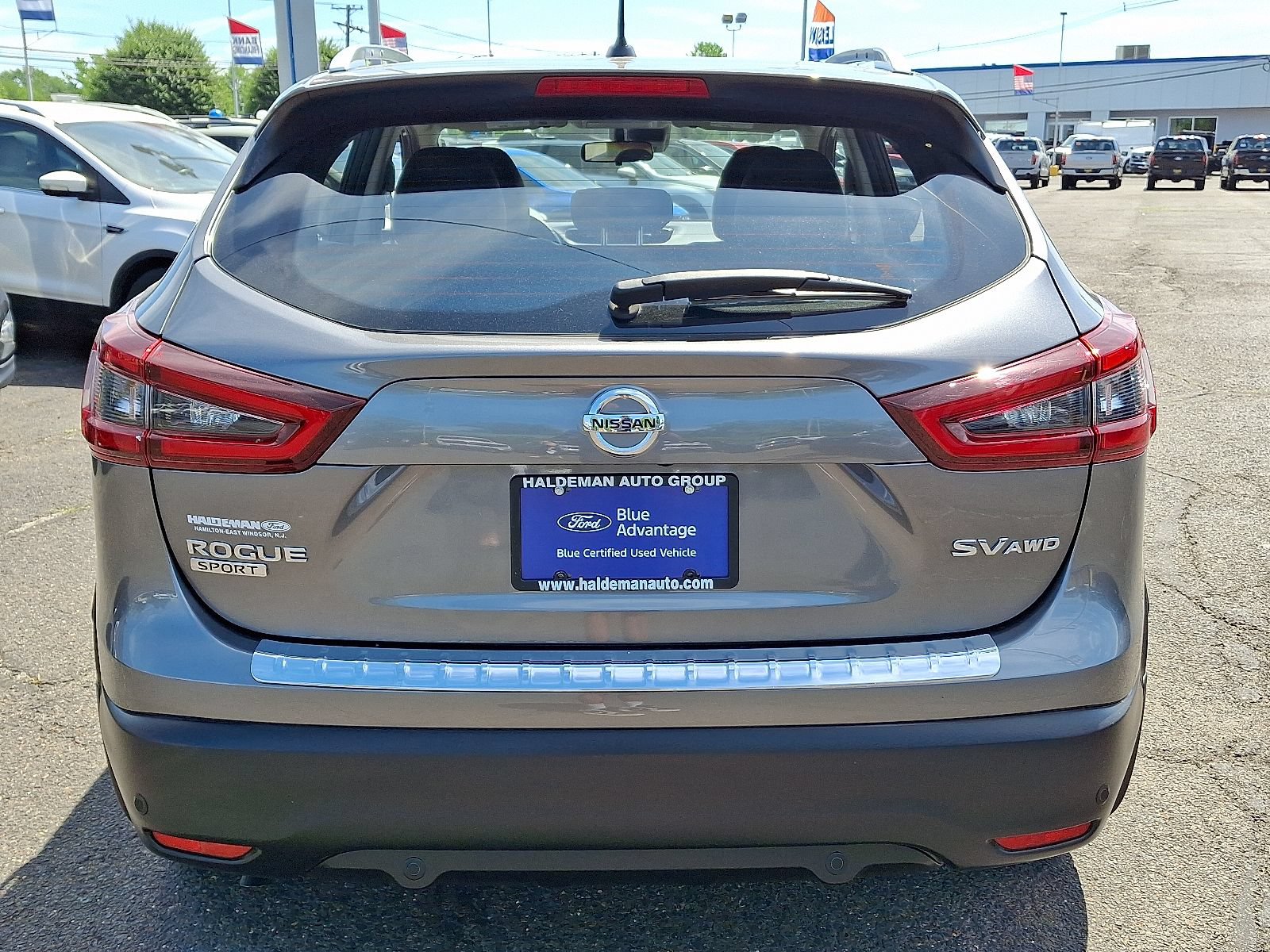Used 2022 Nissan Rogue Sport SV w/ Technology Package AWD/4WD image 5