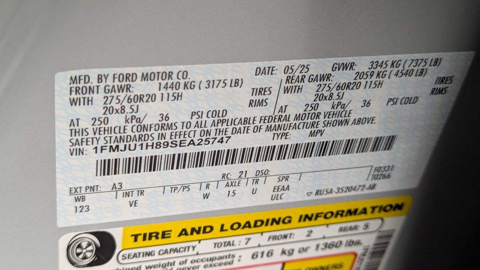 Certified 2025 Ford Expedition Active image 18