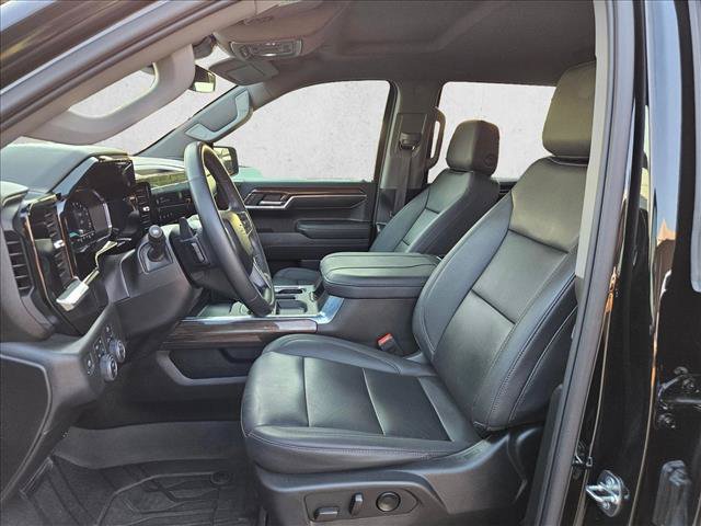 Used 2023 Chevrolet Silverado 1500 RST w/ Convenience Package II AWD/4WD image 13
