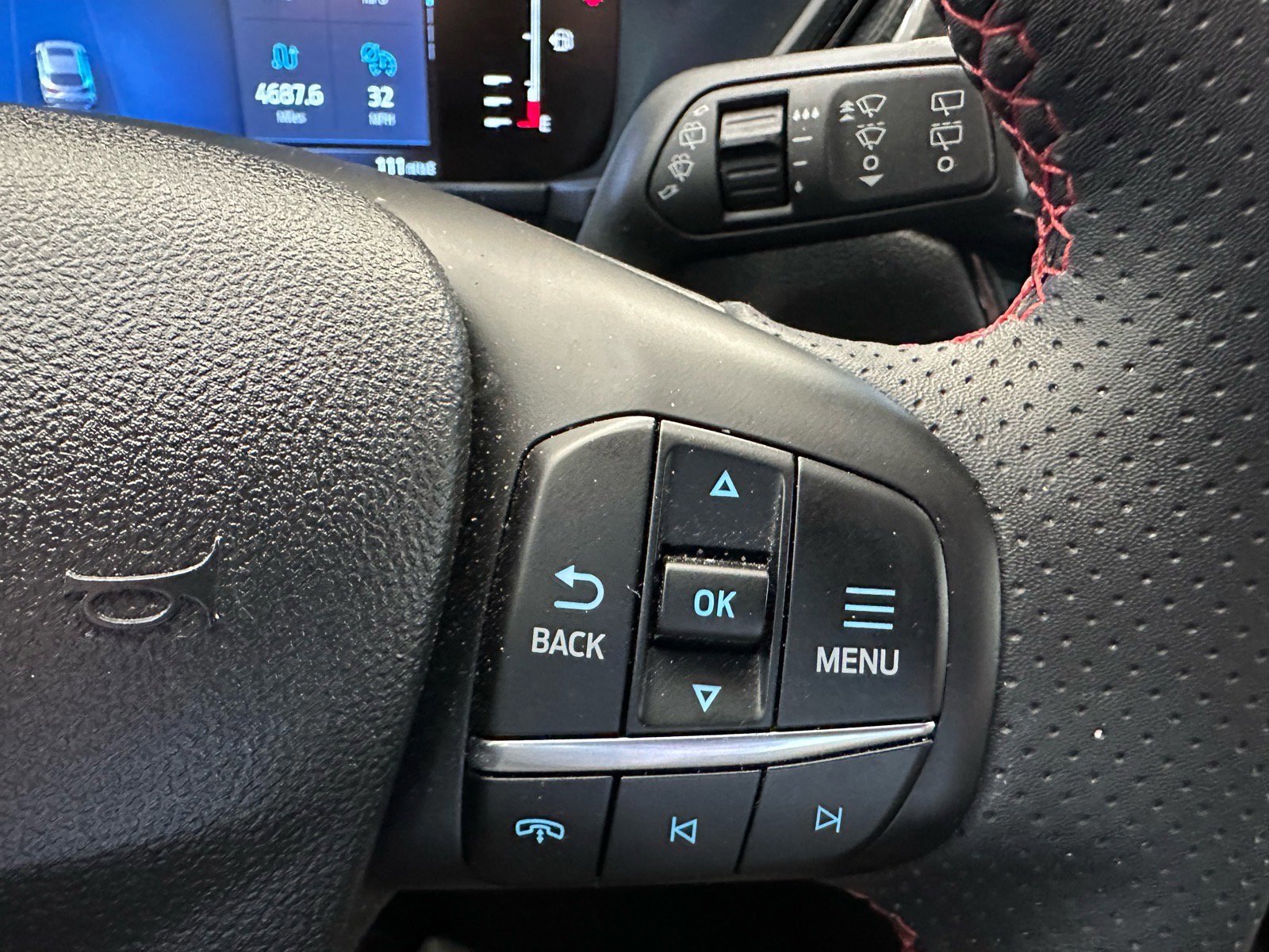 Certified 2024 Ford Escape ST-Line w/ Tech Pack #1 FWD image 35