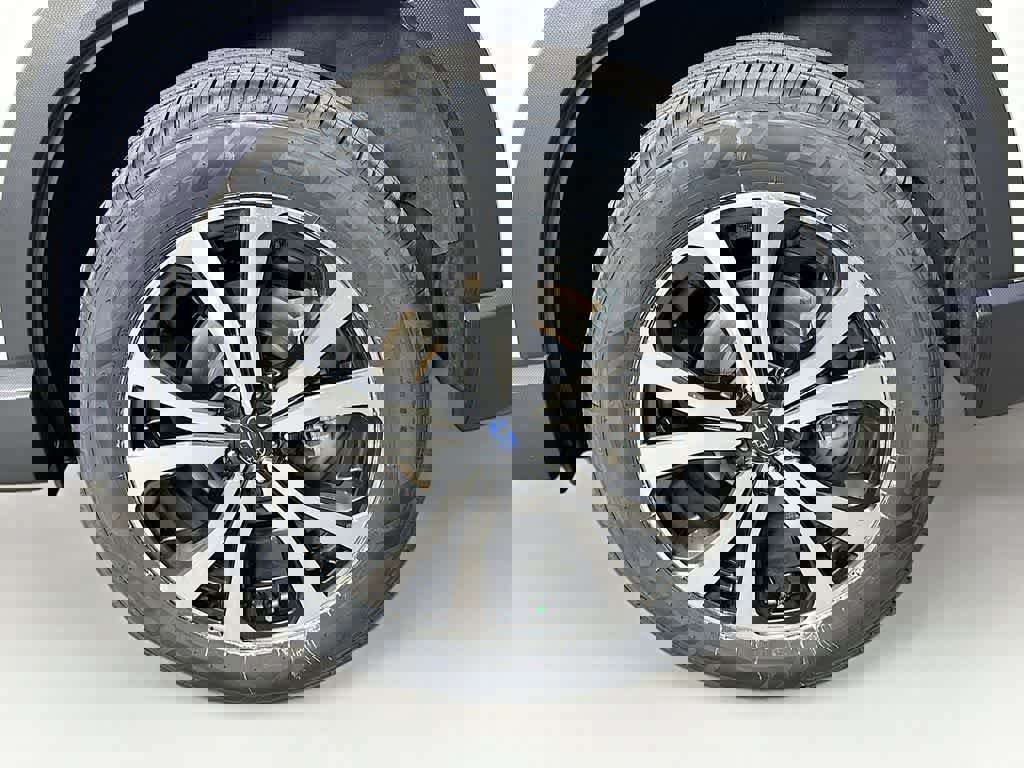 Used 2023 Subaru Forester Limited image 11