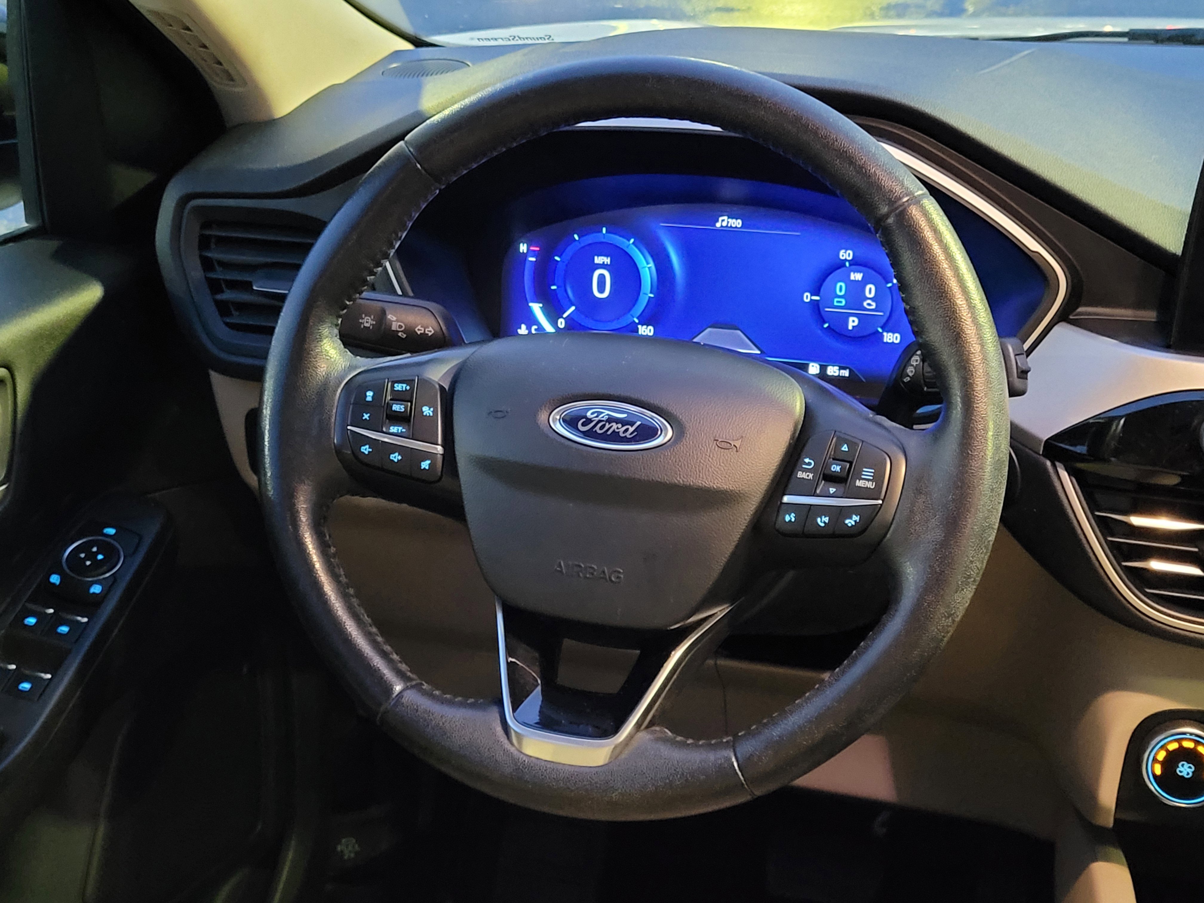 Certified 2020 Ford Escape SE Sport image 12