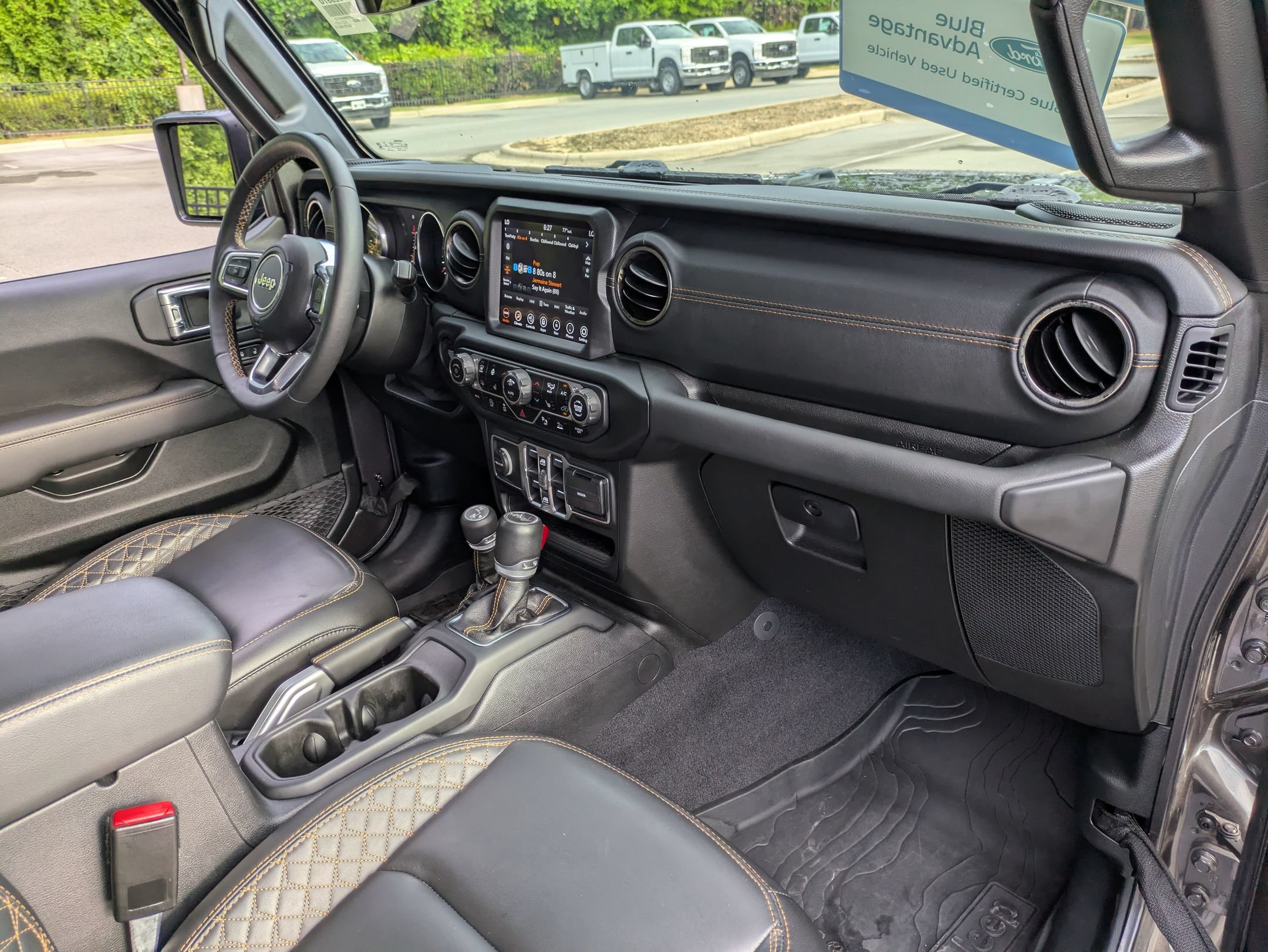 Used 2021 Jeep Wrangler Unlimited Sahara AWD/4WD image 37