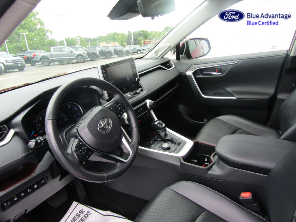 Used 2022 Toyota RAV4 Limited AWD/4WD image 27