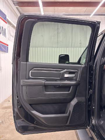 Used 2024 RAM 2500 Big Horn w/ Sport Appearance Package image 14