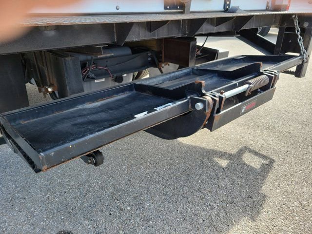 Certified 2023 Ford E-450 and Econoline 450 Super Duty w/ Power Windows & Locks Group image 9