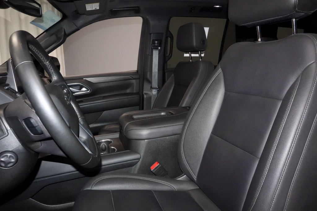 Used 2024 Chevrolet Tahoe Z71 w/ Luxury Package AWD/4WD image 25