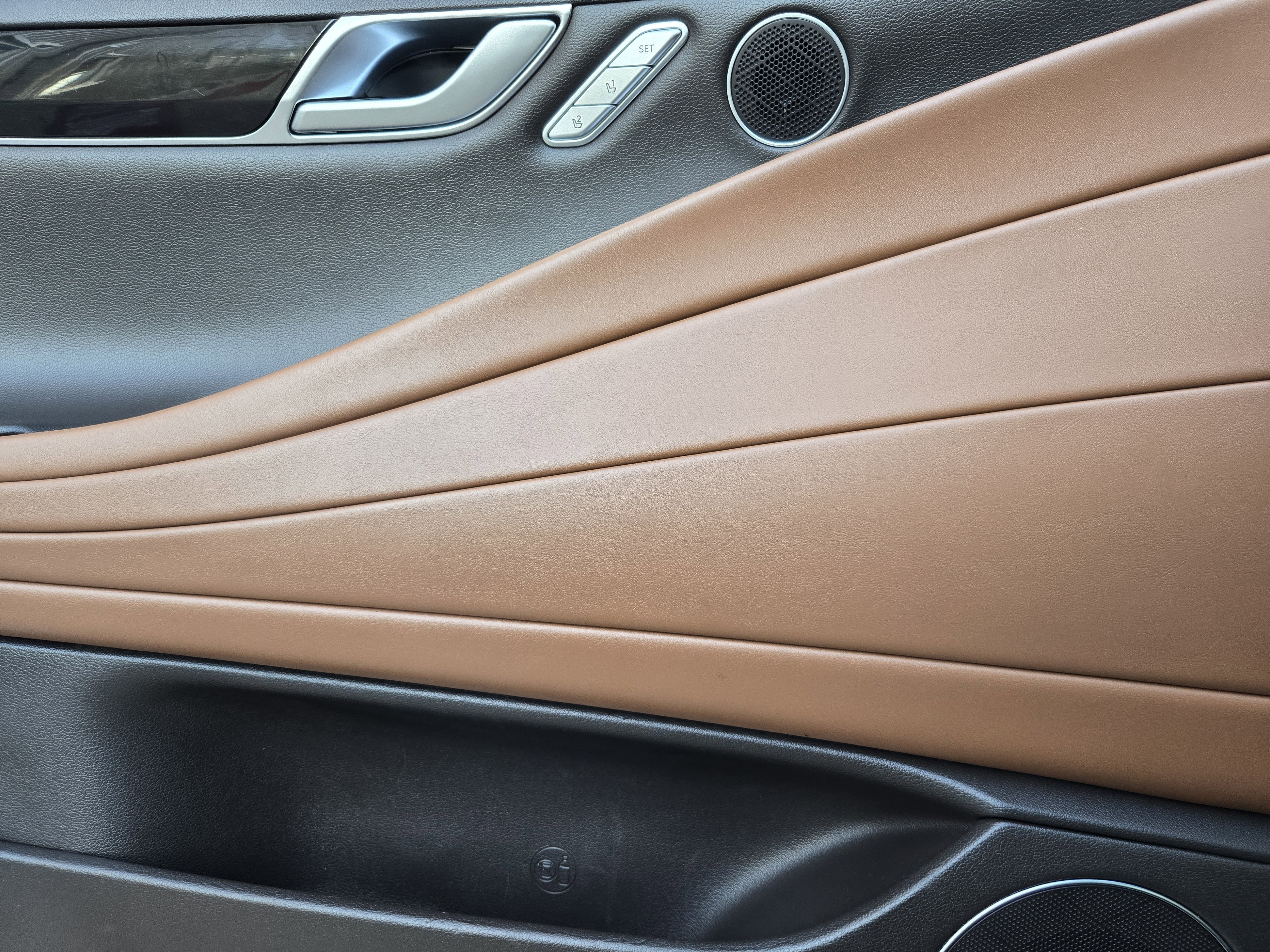 Used 2023 Genesis G80 2.5T image 17