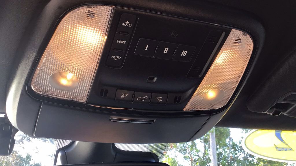 Used 2022 Dodge Durango GT image 25