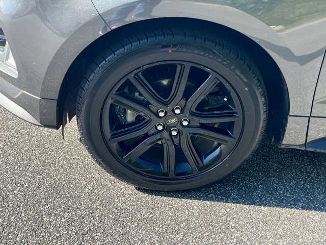 Certified 2020 Ford Edge ST-Line w/ Cold Weather Package FWD image 11