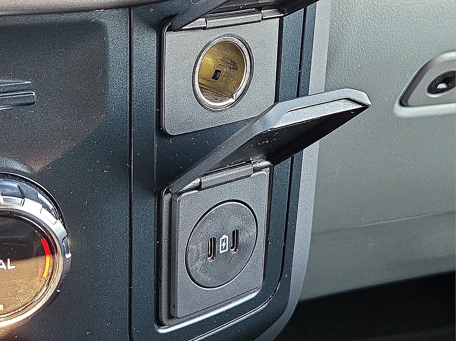 Certified 2025 Ford F150 XLT w/ Equipment Group 301A Standard image 19