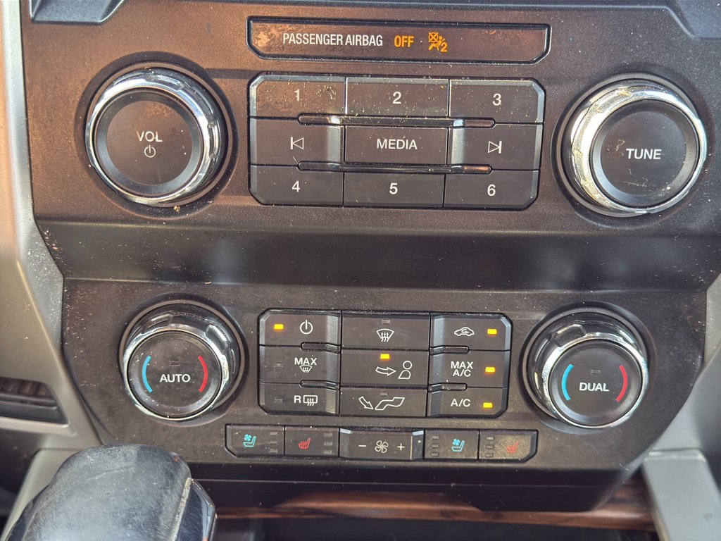 Certified 2019 Ford F150 Lariat image 23