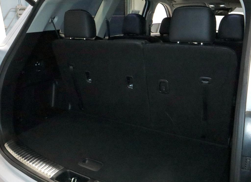 Used 2023 Kia Telluride SX image 17