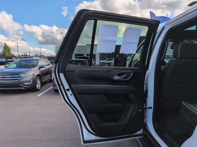 Used 2023 GMC Yukon SLT AWD/4WD image 25