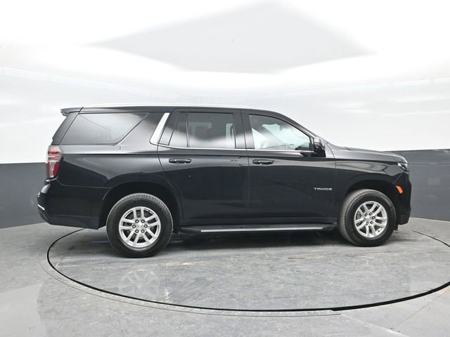 Used 2023 Chevrolet Tahoe LT w/ Luxury Package AWD/4WD image 3