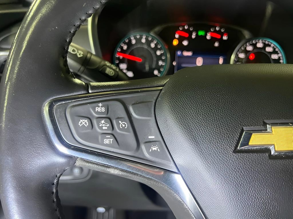 Used 2021 Chevrolet Equinox LT w/ Driver Convenience Package image 24