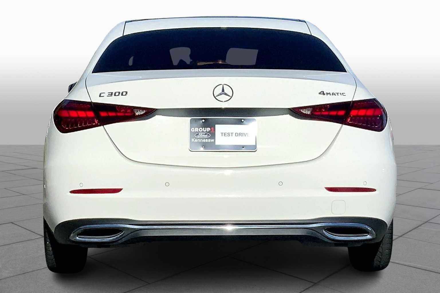 Used 2024 Mercedes-Benz C 300 4MATIC Sedan image 3