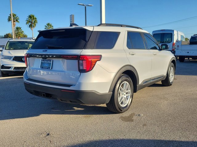 Certified 2025 Ford Explorer Active image 4