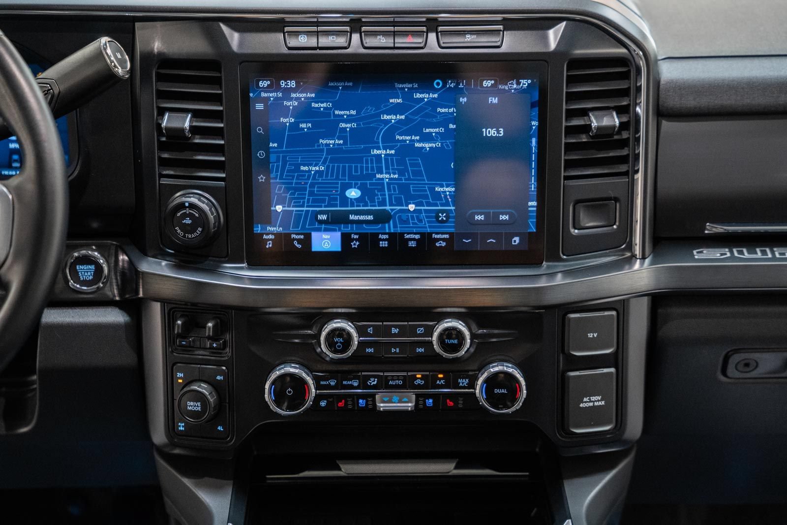 Certified 2024 Ford F250 Lariat w/ Lariat Ultimate Package AWD/4WD image 25