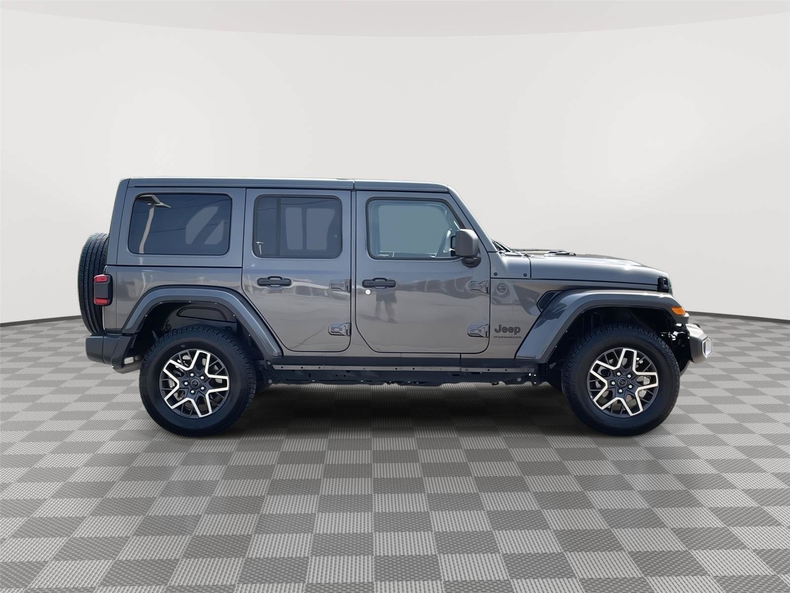 Used 2025 Jeep Wrangler Unlimited Sahara AWD/4WD image 6