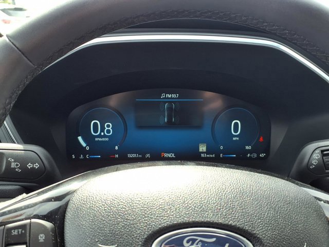 Certified 2023 Ford Escape Platinum w/ Premium Technology Package image 20