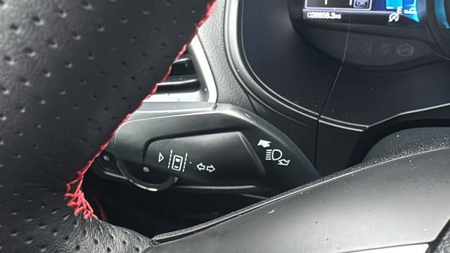 Certified 2023 Ford Edge ST-Line image 18