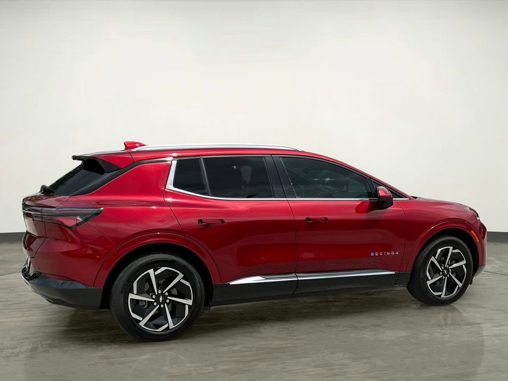 Used 2025 Chevrolet Equinox EV LT w/ Convenience Package image 9