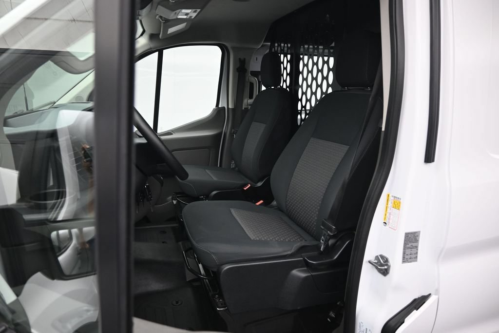 Certified 2025 Ford Transit 250 Low Roof w/ Exterior Upgrade Package RWD image 9