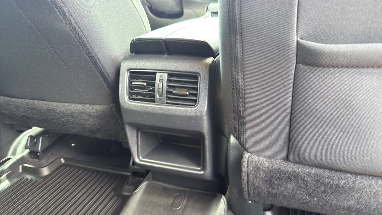 Used 2023 Nissan Rogue S FWD image 26