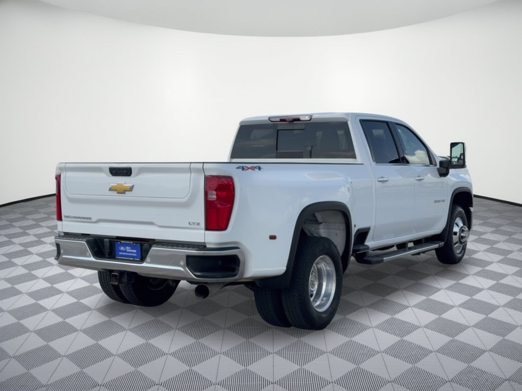 Used 2024 Chevrolet Silverado 3500 LTZ w/ LTZ Plus Package AWD/4WD image 9