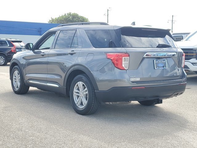 Certified 2021 Ford Explorer XLT image 2