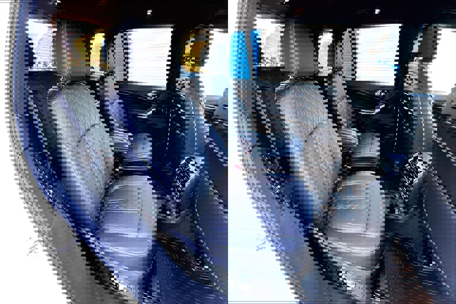 Used 2022 BMW X7 M50i image 20