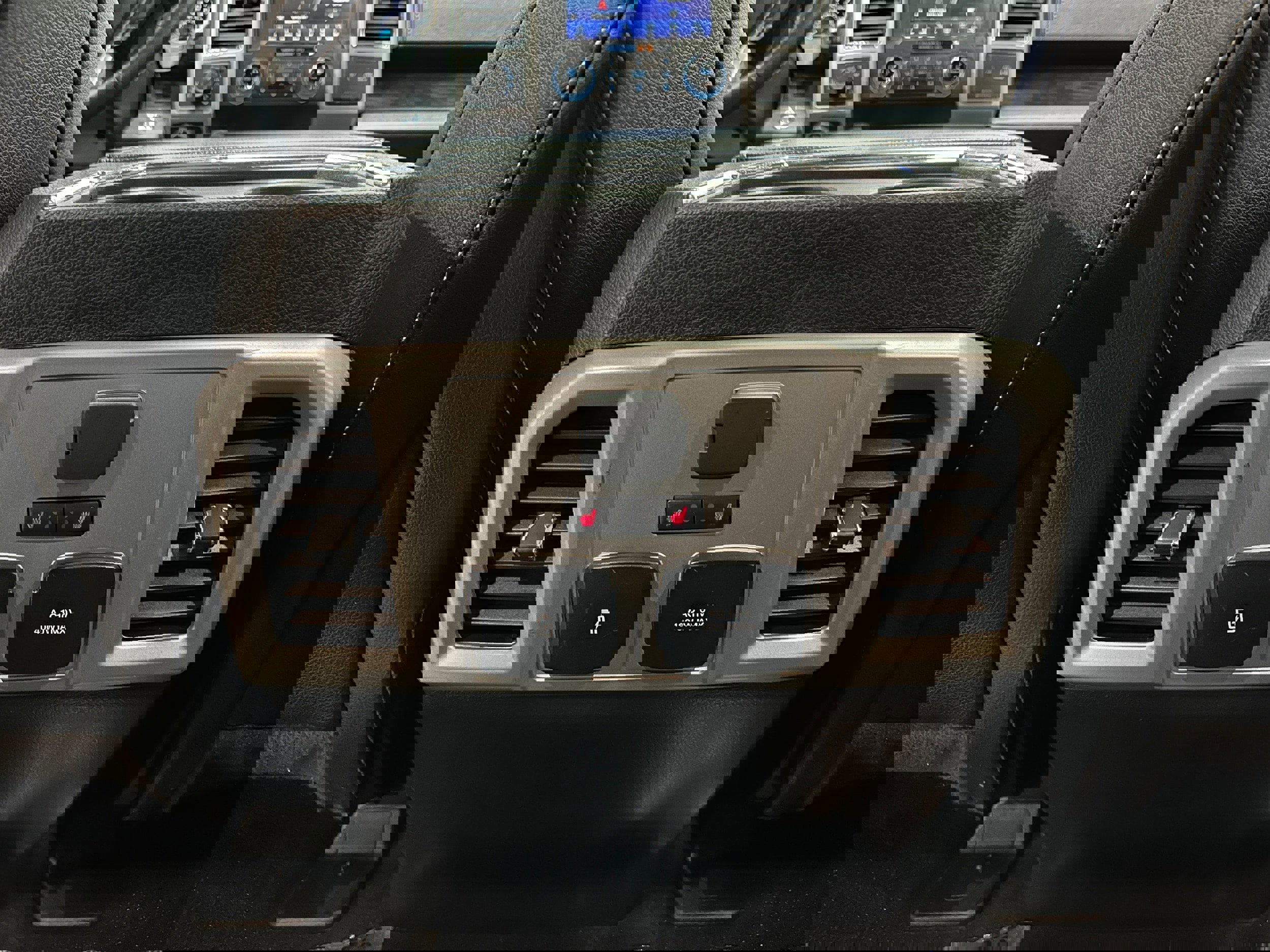 Certified 2020 Ford F150 Lariat w/ Equipment Group 502A Luxury image 14