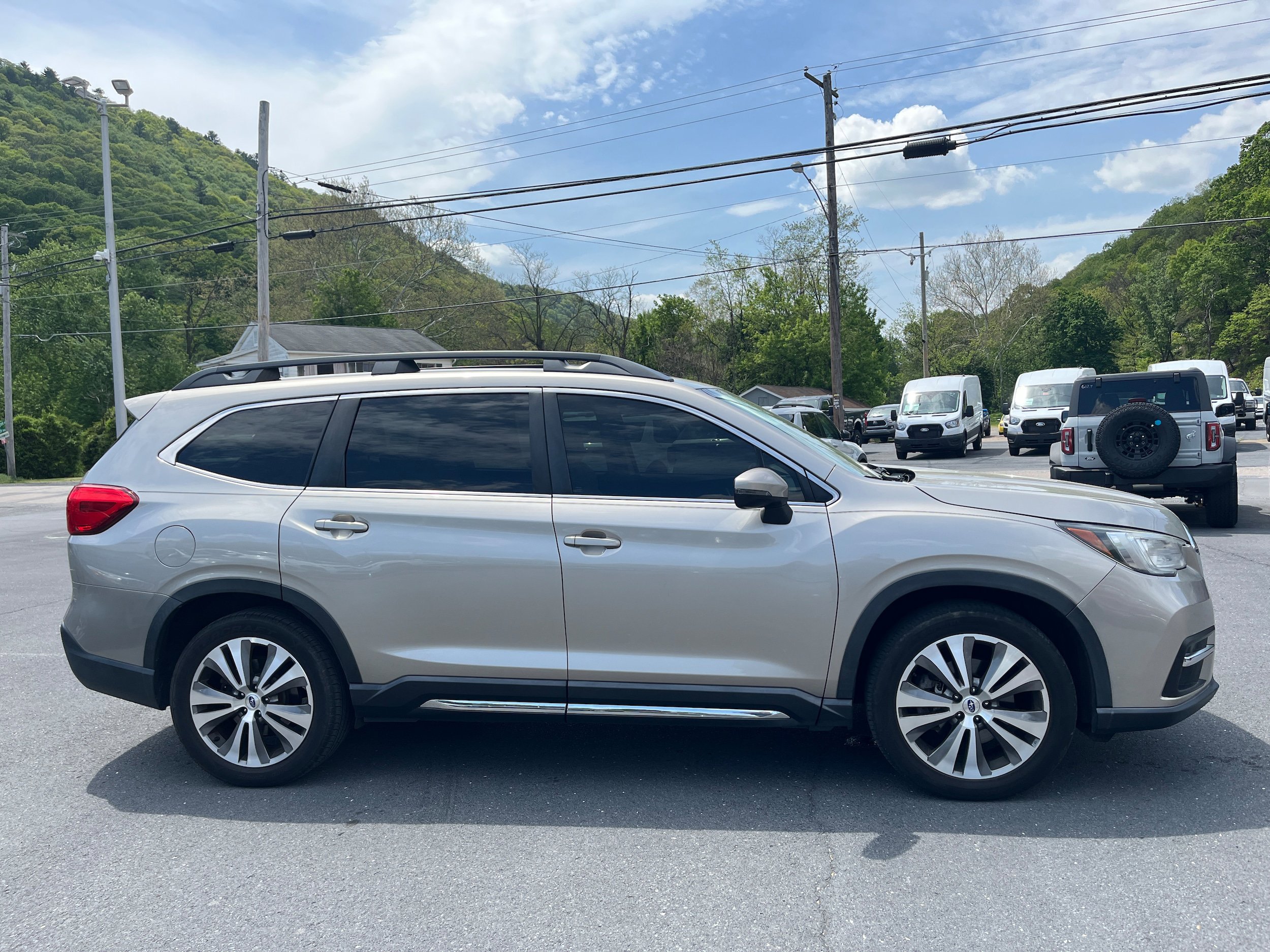 Used 2019 Subaru Ascent Limited AWD/4WD image 4