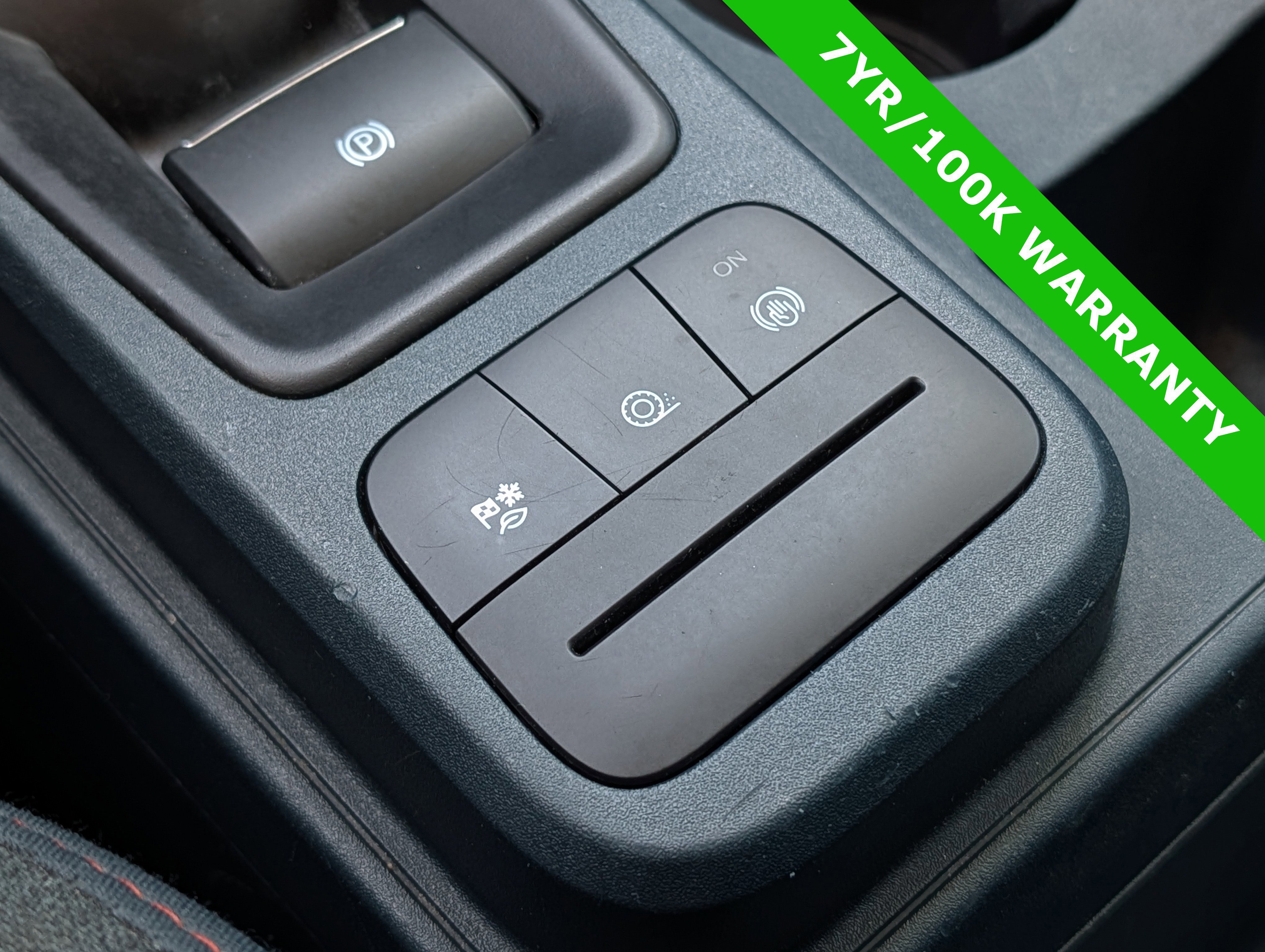 Certified 2024 Ford Maverick XLT image 30