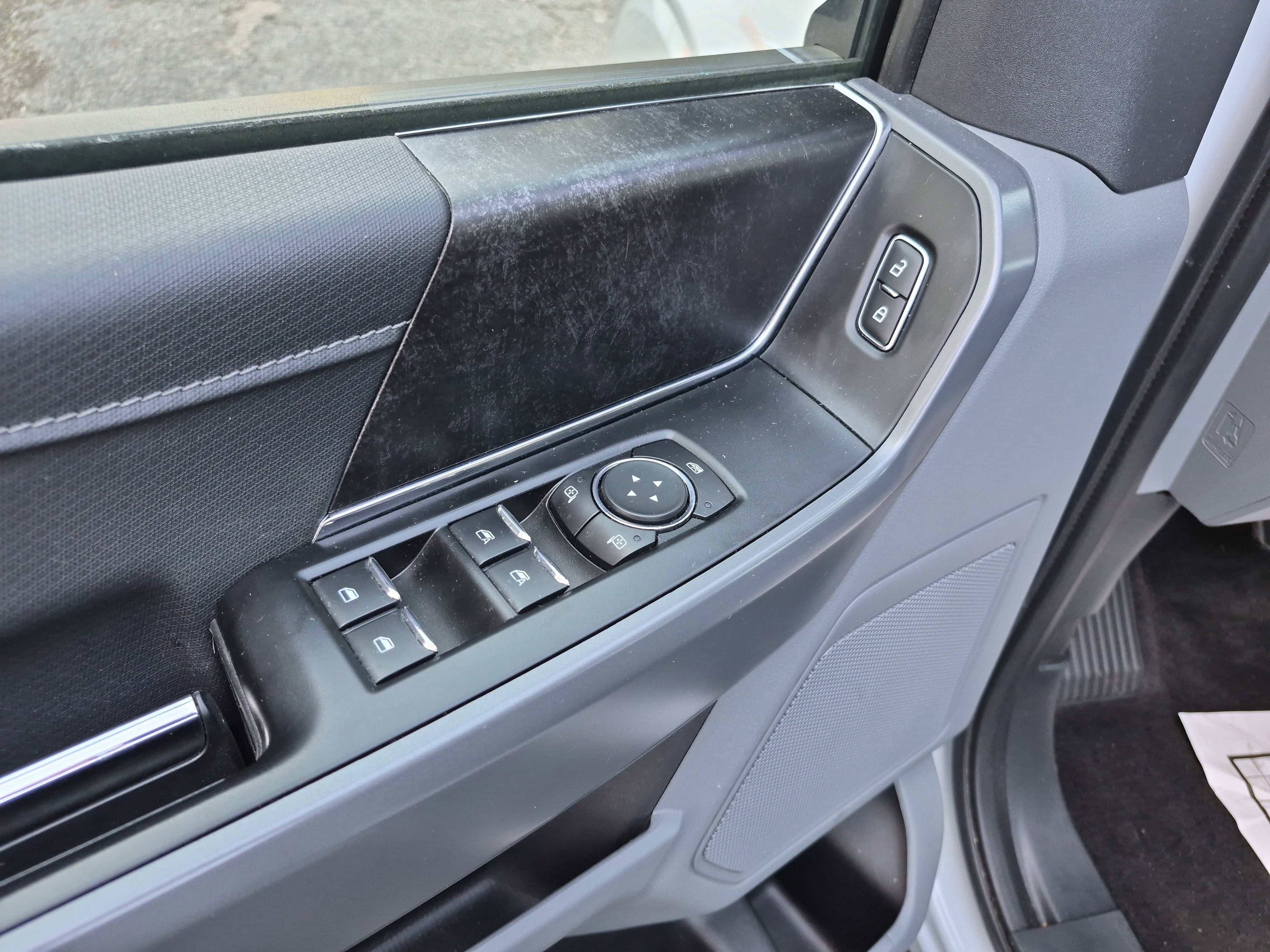 Certified 2022 Ford F150 XLT w/ Equipment Group 302A High image 15