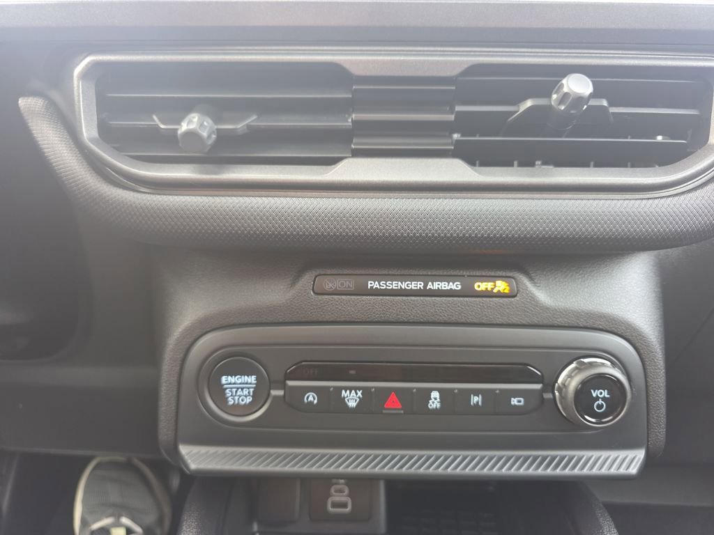 Certified 2025 Ford Bronco Sport Outer Banks w/ Outer Banks Tech Package+ AWD/4WD image 32