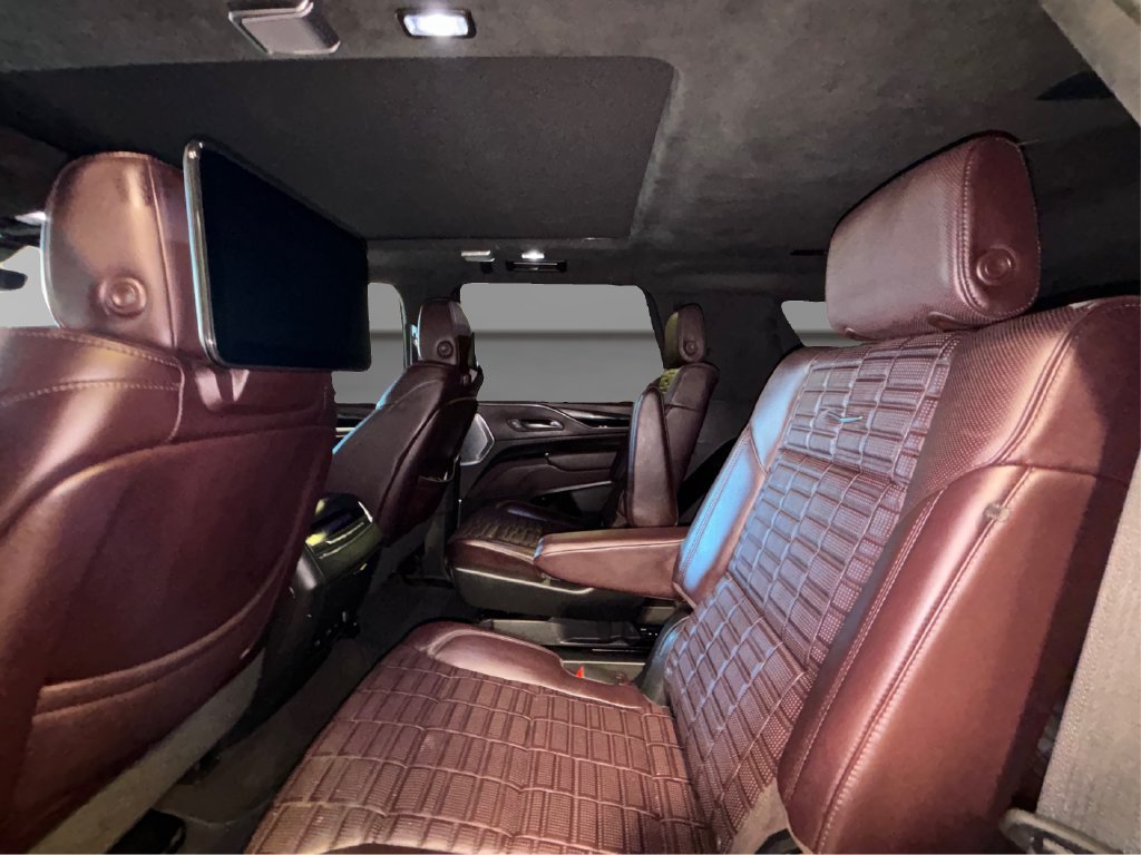 Used 2023 Cadillac Escalade Premium Luxury Platinum AWD/4WD image 13