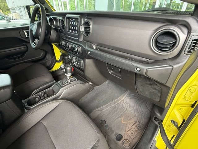 Used 2023 Jeep Gladiator Sport AWD/4WD image 17