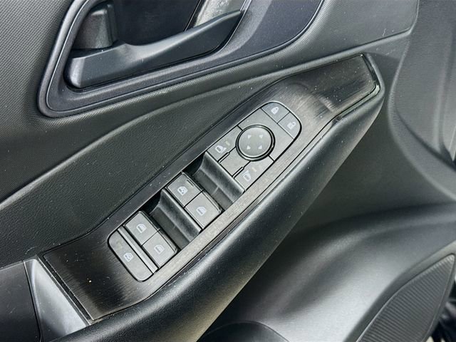 Used 2024 Nissan Rogue S image 17