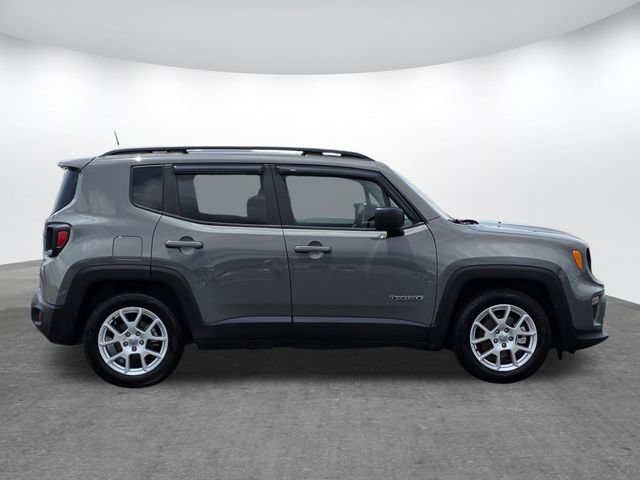 Used 2021 Jeep Renegade Latitude FWD video 3