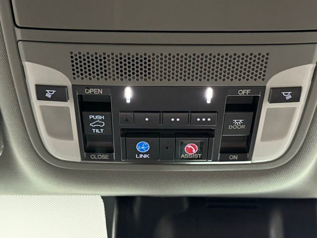 Used 2020 Acura MDX FWD w/ Technology Package image 31