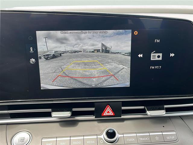 Used 2025 Hyundai Elantra SEL FWD image 27