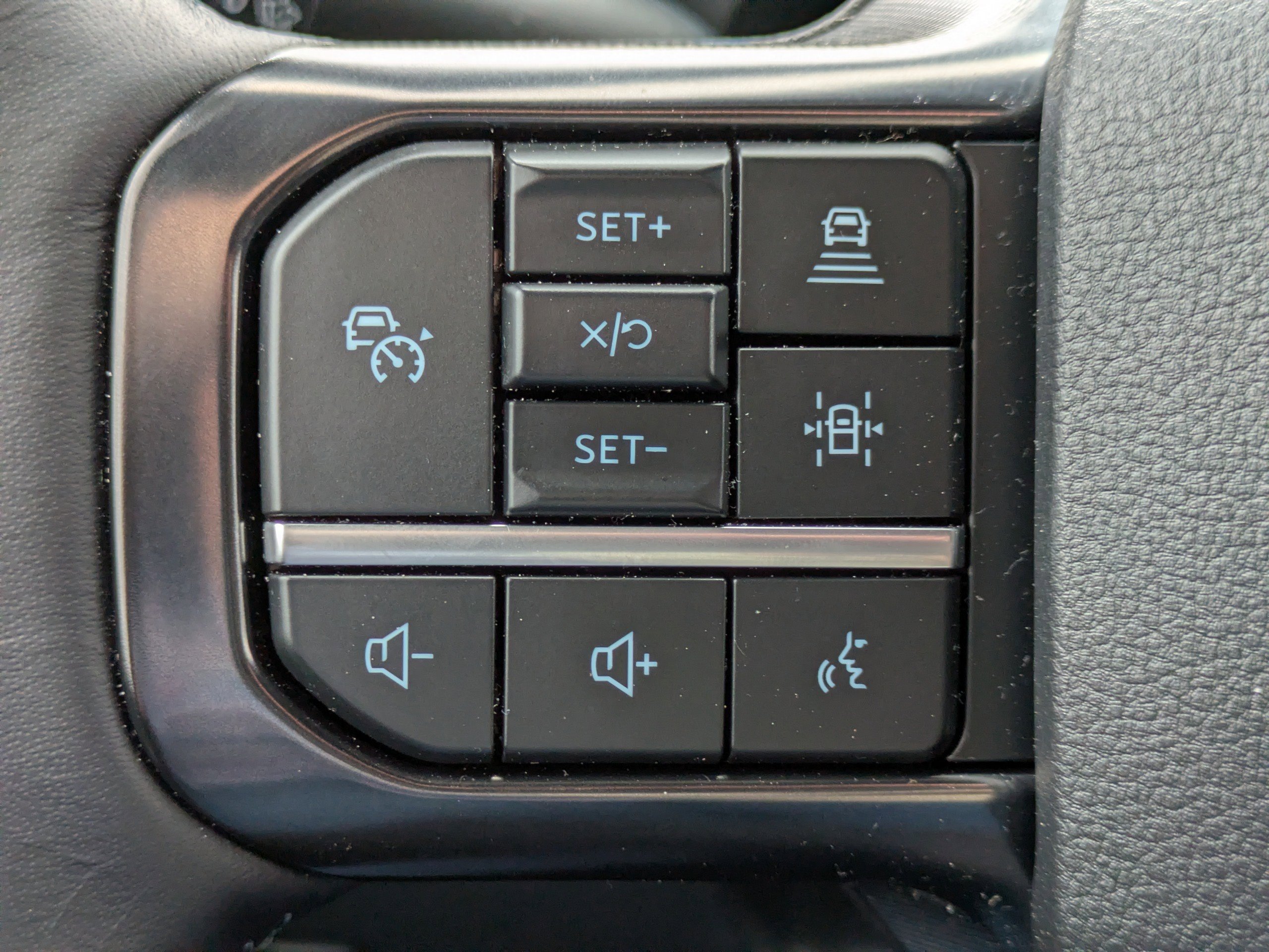 Certified 2025 Ford F250 Platinum AWD/4WD image 29