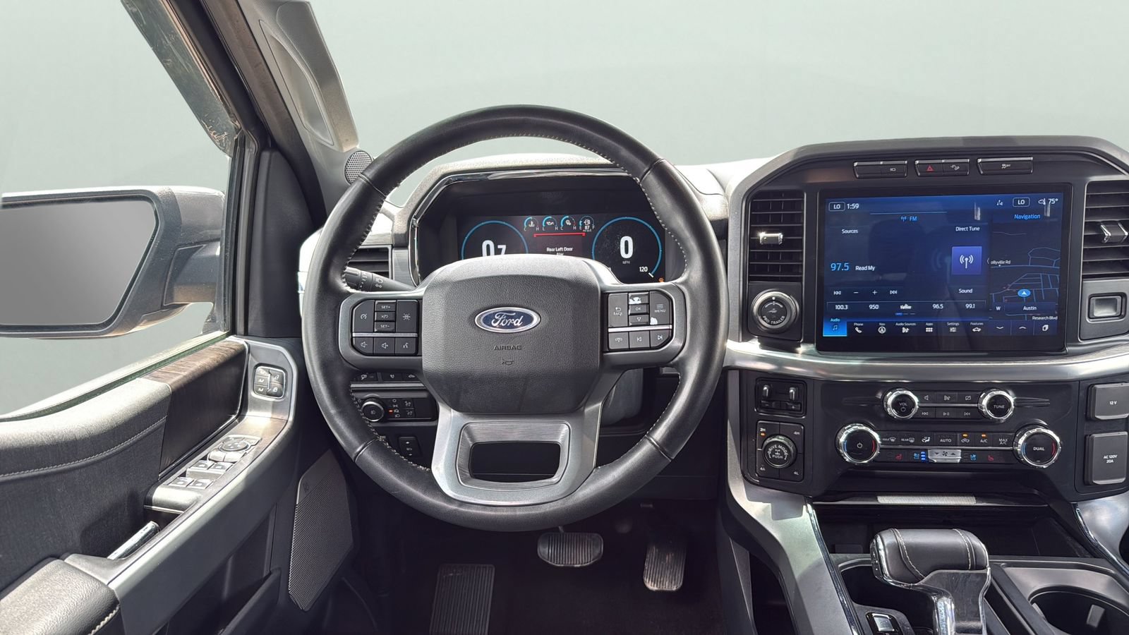 Certified 2022 Ford F150 Lariat w/ Trailer Tow Package AWD/4WD image 12