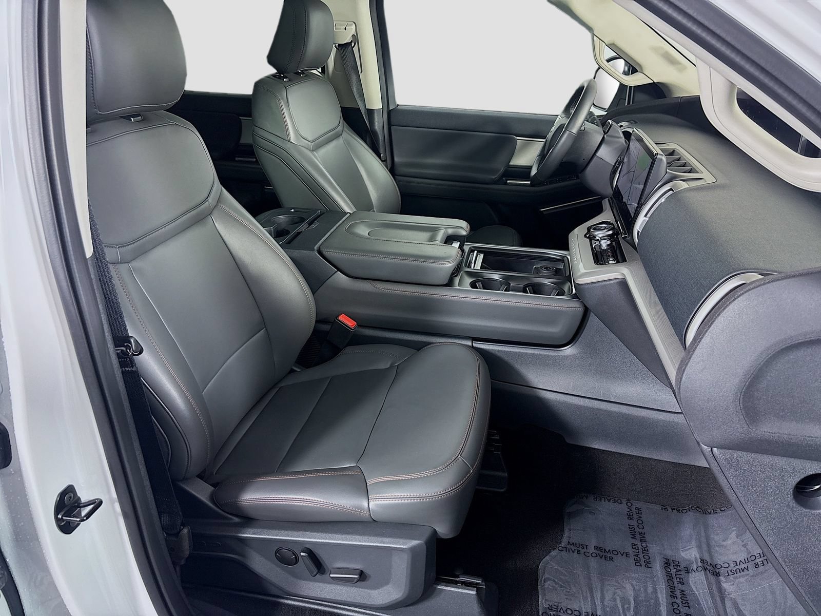 Certified 2025 Ford Expedition Active AWD/4WD image 30