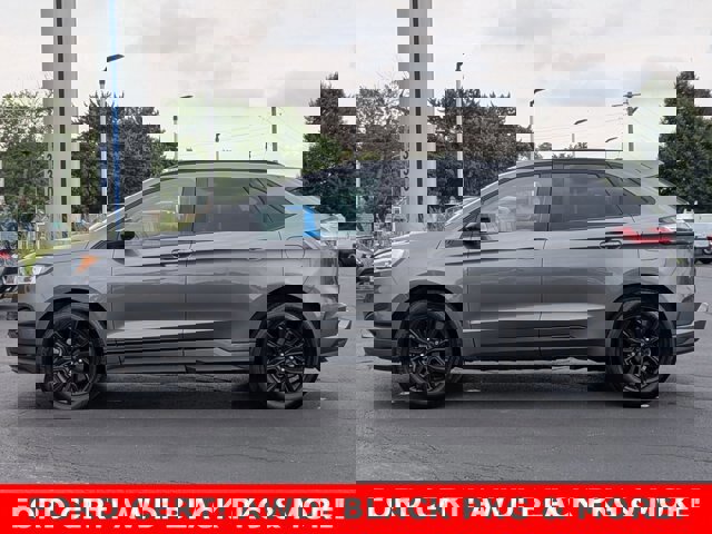 Certified 2022 Ford Edge SE w/ Black Appearance Package image 6